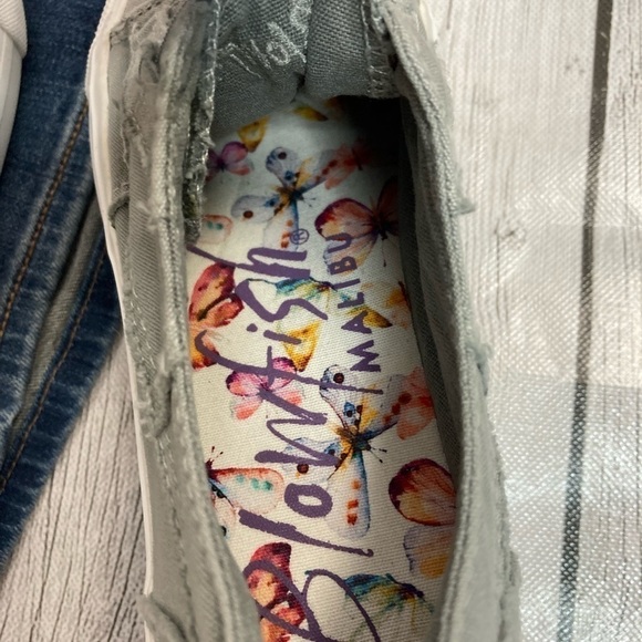 Blowfish Gray Distressed Canvas Sneakers - Picture 7 of 11